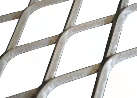 De gegalvaniseerde 0.8mm Decoratieve Bouw van Draadmesh mechanical protection diamond tensile